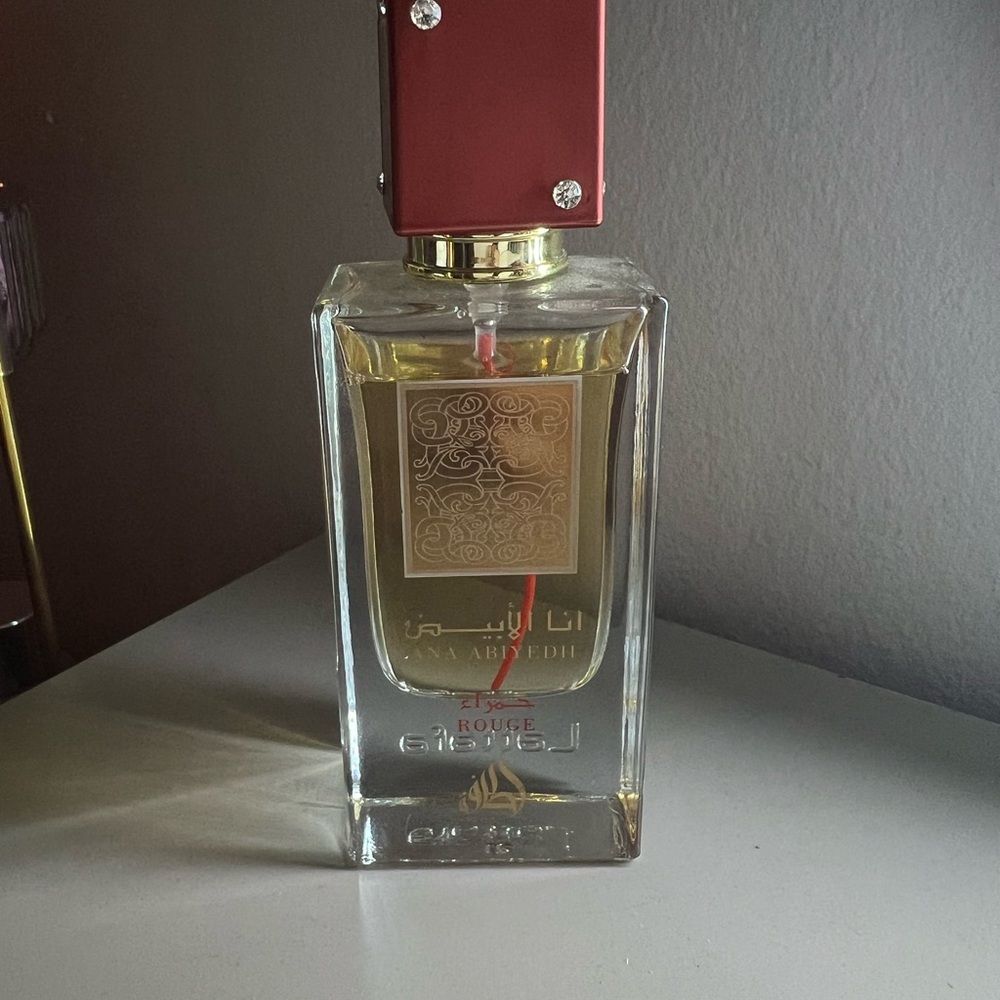 Ana Abiyedh Rouge
